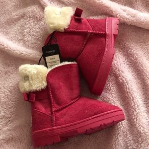 NWT fuchsia Bebe fold over toddler girls winter boots size 9 with tags